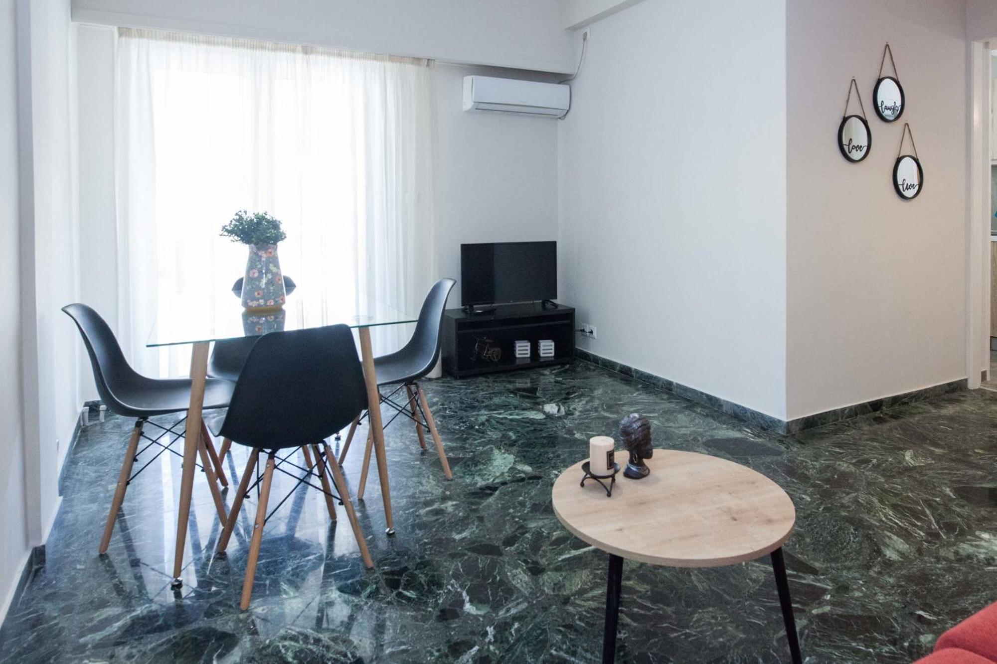 Modern 1 Bd Balcony Apt Near Metro In Kato Patisia Атина Екстериор снимка